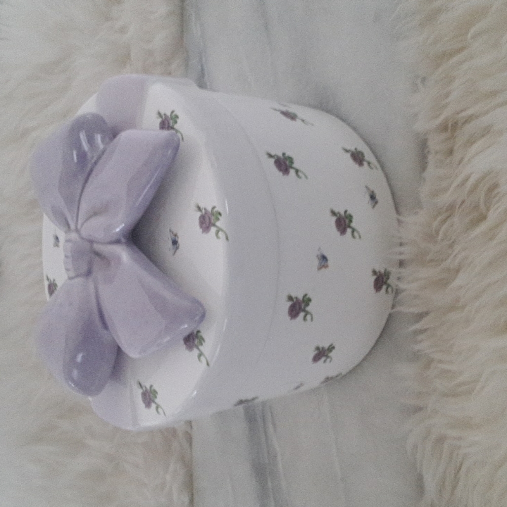 Teleflora  Ceramic Jewelry Box / Trinket Box / Powder Box